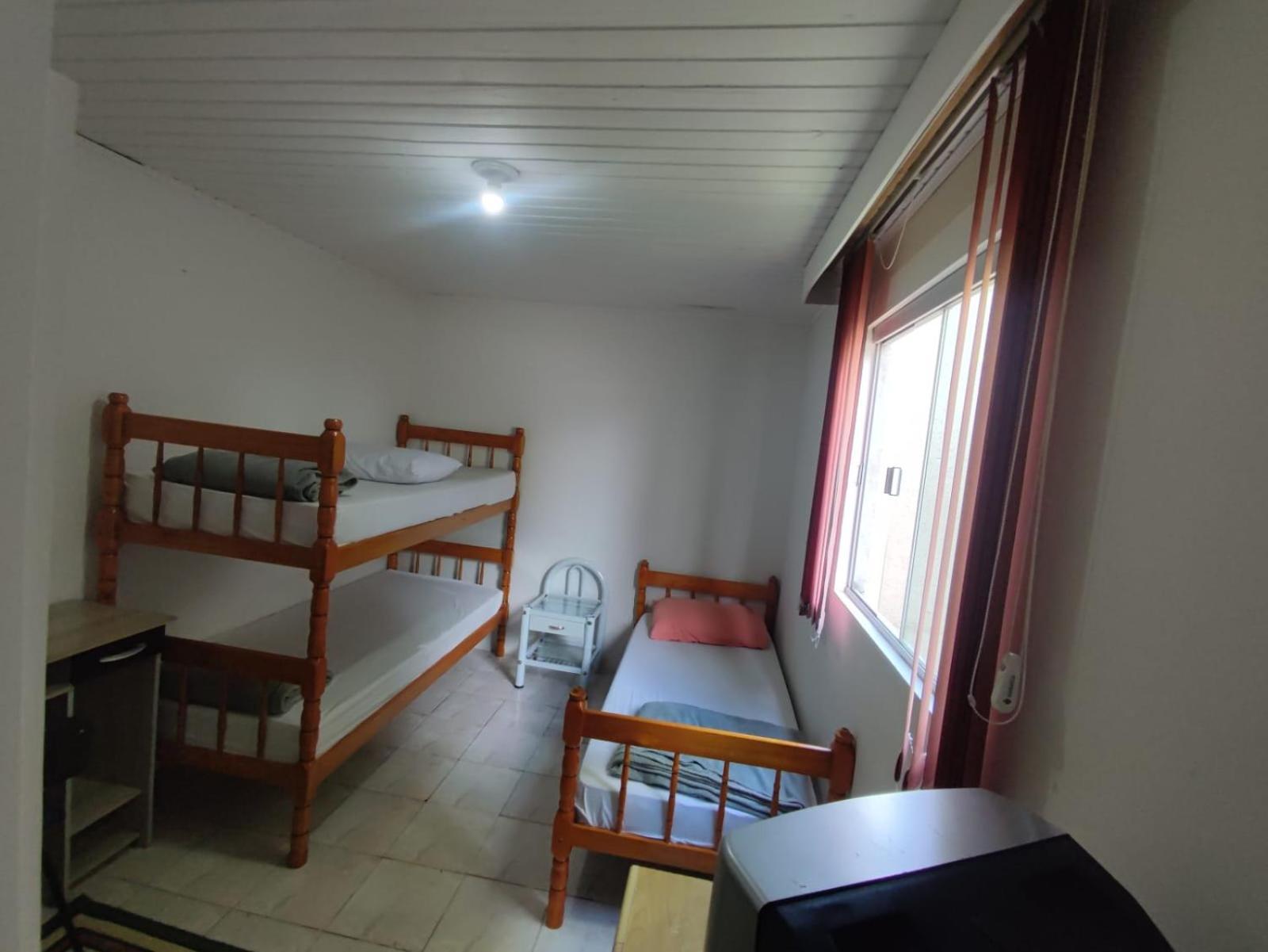 גוארפואבה Hostel Inn Lago מראה חיצוני תמונה