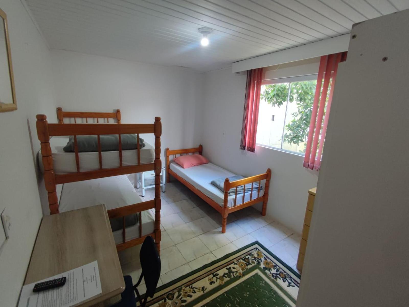 גוארפואבה Hostel Inn Lago מראה חיצוני תמונה